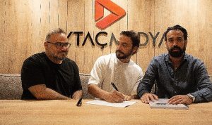 efsane-ekip-efsane-filmi-icin-yeniden-bir-arada-mywGXN31.jpg
