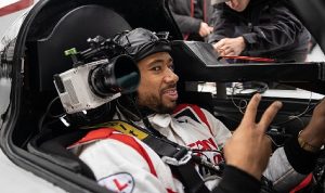 gran-turismo-icin-geri-sayim-baslarken-efsane-pilot-jann-mardenborough-unutamadigi-anlari-paylasti-ZXkfmqlP.jpg