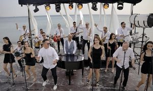izmir-buyuksehir-belediyesinden-ucretsiz-cim-konserleri-1b31PD7v.jpg