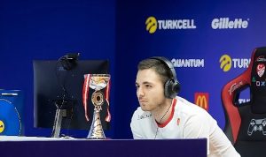 jbl-quantum-yeni-sezonda-da-e-milli-takimin-yaninda-j2Vl8KpF.jpg