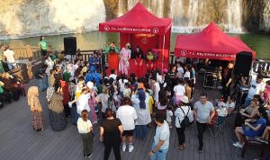 konser-ve-tiyatro-bir-arada-MAAvs6q6.jpg