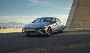 sportif-sedan-yeni-hyundai-elantra-turkiyede-satisa-sunuldu-Z9AScPHv.jpg