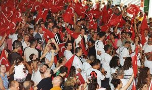 30-agustos-zafer-bayraminda-karsiyaka-gelincik-tarlasina-dondu-72ekdhxb.jpg