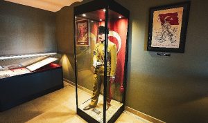 cumhuriyetin-100-yilinda-hisart-canli-tarih-muzesi-koleksiyonundan-yeni-sergi-YeAPrNwQ.jpg