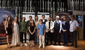 emrah-erkoctan-tuyler-urperten-film-dabbetul-arz-kiyamet-a1PB4swl.jpg
