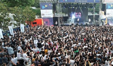 Sanatın Kalbi Bu Yıl da AKM’de Atacak: Beyoğlu Kültür Yolu Festivali Şehre Renk Katacak