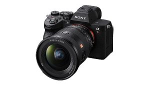 sony-dunyanin-en-kucuk-ve-en-hafif-genis-acili-zoom-lensi-g-master-sel-fe-pLVwkGv8.jpg