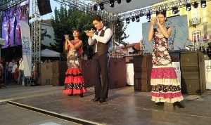 cesme-festivalinde-chico-gypsies-ile-muhtesem-final-Kld7rCI5.jpg
