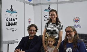 muzik-ve-edebiyati-harmanlayan-yazarlar-tuna-kiremitci-ve-murat-meric-ORsXiK1t.jpg