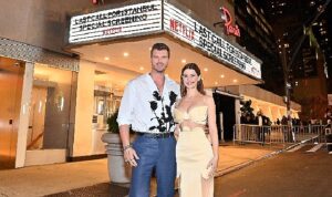 basrollerini-kivanc-tatlitug-ve-beren-saatin-paylastigi-yeni-netflix-filmi-istanbul-icin-son-cagrinin-fnAT7TD1.jpg