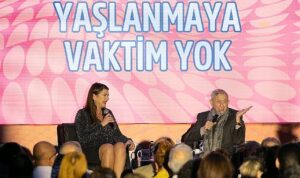 usta-tiyatrocu-haldun-dormen-ilk-kez-tarsusta-sahnede-lAL4kKbW.jpg