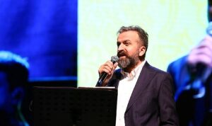 ustat-karakoc-muhtesem-bir-gecede-siirleriyle-anildi-a7UVVnj9.jpg