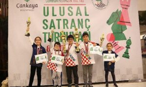 cankayanin-kasparovlari-yaristi-Nv3HinDy.jpg