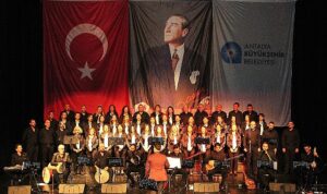 gazipasa-kultur-merkezinde-muhtesem-konser-FrmNORNT.jpg