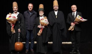 hzmevlana-750-vuslat-yildonumunde-beylikduzunde-anildi-Iuaeg8Jy.jpg