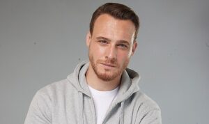 kerem-bursin-gercegin-pesinde-ly7JCMQj.jpg
