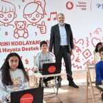 turkiye-vodofone-vakfindan-16-yilda-15-milyar-tllik-sosyal-katki-Lm4eW9JB.jpg