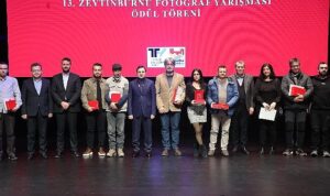 zeytinburnu-13-fotograf-yarismasinin-kazananlarina-odulleri-dagitildi-znkgDGiQ.jpg