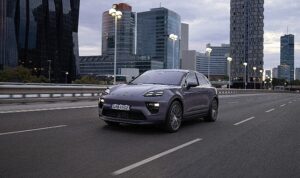 porschenin-tamamen-elektrikli-ilk-suv-modeli-yeni-macan-WfXFhbwS.jpg
