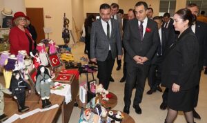 yesilay-danismanlik-merkezi-atolye-sergileri-basladi-FQrQwGDx.jpg