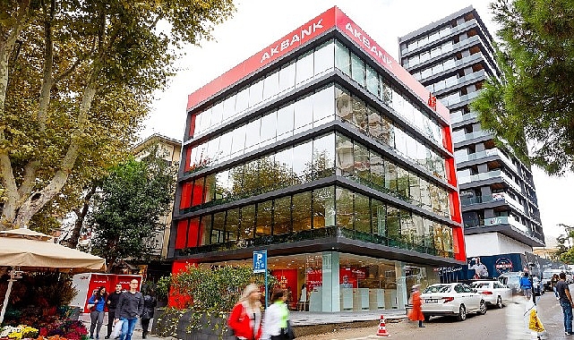 Akbank, Afet Bölgesinde Sosyal ve Ekonomik Kalkınmaya Hizmet Ediyor