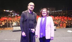 aydin-buyuksehir-belediyesinin-duzenledigi-kirac-konseriyle-costu-hJ3KVZ5J.jpg