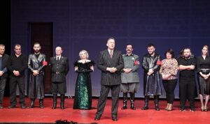 bir-direnisin-hikayesi-yasamak-mi-yoksa-olmek-mi-seyirciyle-bulustu-4H9gtzxz.jpg