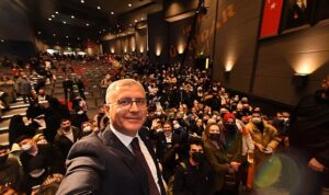 bir-istanbul-kultur-klasigi-uskudar-kitap-fuari-basliyor-KaBIFpkh.jpg