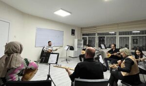 cankayada-her-yastan-vatandasa-muzik-egitimi-6XDgsbOf.jpg
