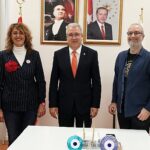 egeli-sinemaci-akademisyene-en-iyi-yonetmen-odulu-K1iOKg68.jpg