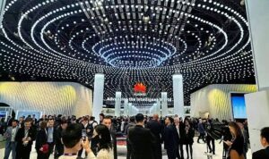 huawei-modaya-yon-veren-urunlerini-mobil-dunya-kongresi-2024te-tanitti-tL3kMsvS.jpg