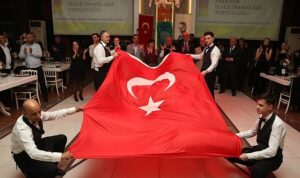 nilufer-belediyesi-halk-danslari-toplulugu-23-yasinda-wtsBTyHr.jpg