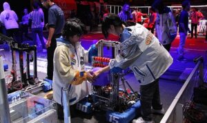 robotlar-show-dunyasina-da-girdi-MdfYrusE.jpg