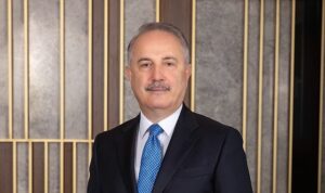 vakifbank-2023-yilinda-63-milyar-dolar-ile-yurtdisindan-en-cok-kaynak-saglayan-banka-oldu-EmmLptW8.jpg