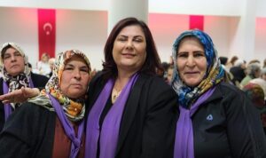 aydin-buyuksehir-belediye-baskani-ozlem-cercioglu-duzenlenen-kahvaltida-kadinlarla-bir-araya-geldi-UW4AXc5N.jpg