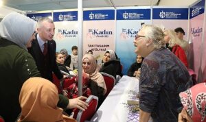 buyuksehirin-kadin-festivali-dolu-dolu-gecti-fbdBnhad.jpg
