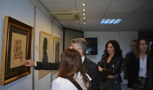 ege-universitesinden-dunya-kadinlar-gunune-ozel-sergi-OlOhlWTT.jpg