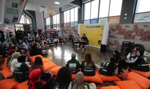gencler-yesilayfestte-bulustu-EGfGsdH6.jpg