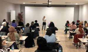 girisimci-kadinlar-ankarada-ilham-verici-bir-seminer-ile-bulusuyor-JPSkXNS8.jpg