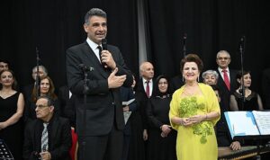 kartepe-belediye-tarafindan-duzenlenen-turk-sanat-muzigi-konseri-buyuk-bir-ilgiyle-izlendi-JMhfLDUy.jpg
