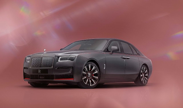 ”Rolls-Royce Ghost Prism” Çağdaş Tasarımdan Esinlendi.