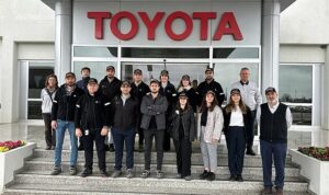 toyota-otomotiv-sanayi-turkiye-once-bagis-sonra-fabrika-turu-projesine-kaldigi-yerden-devam-ediyor-e2MB7uvV.jpg