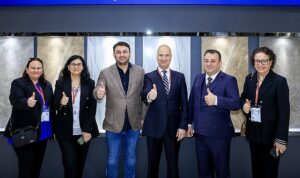 turk-dogal-tas-ihracatcilari-cinden-basariyla-dondu-TCp5gWJX.jpg