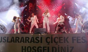 bayindirda-irem-derici-ruzgari-esti-PZBDwxZk.jpg