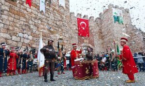 bursa-icin-senlik-zamani-19-osman-gaziyi-anma-ve-bursanin-fetih-senlikleri-basliyor-bursayi-nWO6zShS.jpg