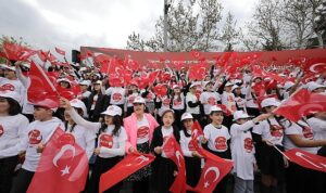 cankaya-belediyesi-23-nisan-ulusal-egemenlik-ve-cocuk-bayramini-hafta-boyunca-konser-sergi-etkinlik-GsfeLMh2.jpg