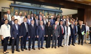 egeli-zeytin-zeytinyagi-ihracatcilari-ambalajli-ihracati-odullendirdi-ChURmzUX.jpg