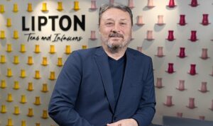 lipton-turkiye-cay-hasadi-icin-kollari-sivadi-IOyXnkt3.jpg
