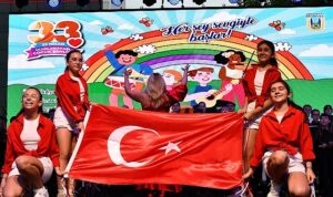 luleburgaz-belediyesi-33-23-nisan-uluslararasi-cocuk-senligi-finali-4km3dBBb.jpg