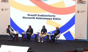 netflix-turkiyede-13-binden-fazla-kreatif-sektor-calisanina-istihdam-sagladigini-acikladi-XuAbx6cy.jpg